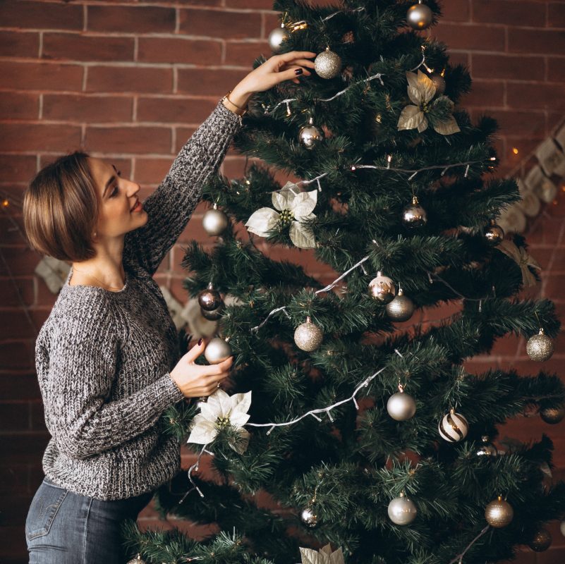 Ποτέ μην τοποθετείτε το χριστουγεννιάτικο δέντρο σε αυτά τα 7 μέρη – Προσελκύετε κακοτυχία και εντάσεις