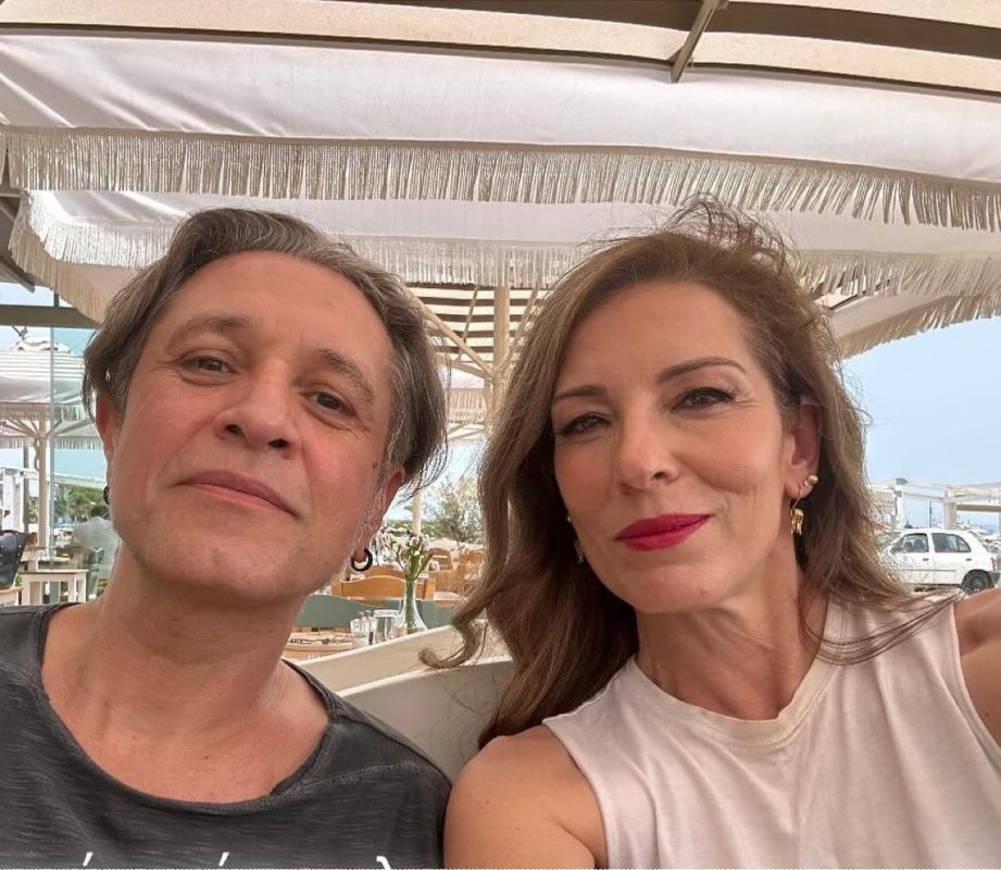 Αθηνά Μαξίμου: Η απόλυτη ερωτική εξομολόγηση στον Αιμίλιο Χειλάκη για τα γενέθλιά του