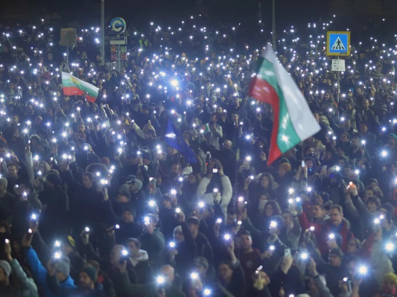 Βουλγαρία: Χιλιάδες πολίτες διαδήλωσαν κατά της διαφθοράς, ζητούν μεταρρύθμιση του δικαστικού συστήματος
