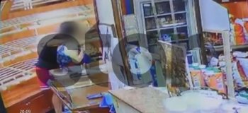 Κηφισιά: Ανήλικος κάνει κεφαλοκλείδωμα σε γυναίκα υπάλληλο φούρνου για να τη ληστέψει - ΒΙΝΤΕΟ