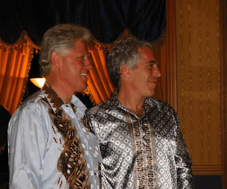 ΗΠΑ: Στη δημοσιότητα αρχεία για την υπόθεση Έπσταϊν – Φωτογραφίες με Κλίντον, Μάικλ Τζάκσον, Μικ Τζάγκερ – «Λείπουν τα πιο σημαντικά έγγραφα», λένε οι Δημοκρατικοί