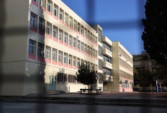 Κυψέλη: Υπό κατάληψη το σχολείο που η 16χρονη μαχαίρωσε συμμαθήτριά της - «Φοβόμουν για τη ζωή μου»